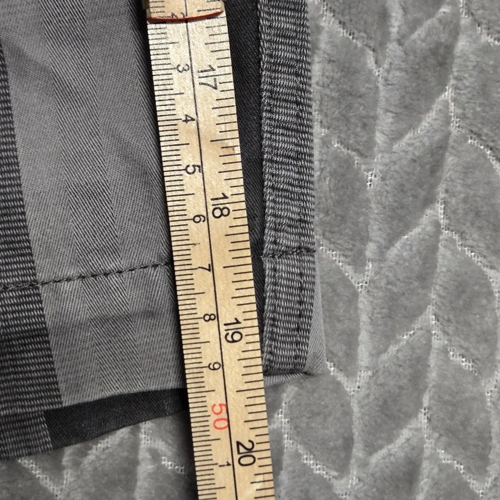 The North Face Narrows Mens Grey Striped Chino Shorts Size 34 Regular Fit